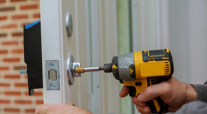 Sloten vervangen sloten vervangen