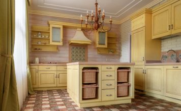 Van waar komt cottagecore en hoe implementeer ik het thuis? landelijke keuken