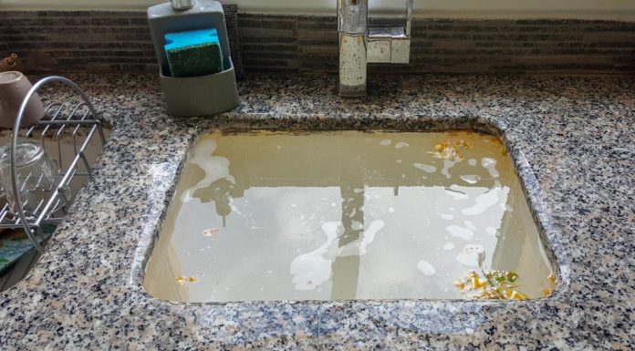 Verstopte riolering? Schakel een ontstoppingsdienst in! verstopte riolering